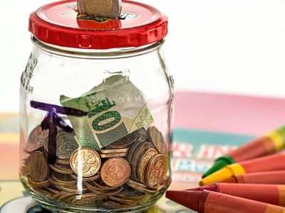 Simple Cash Budgeting Strategy With Money Jars
